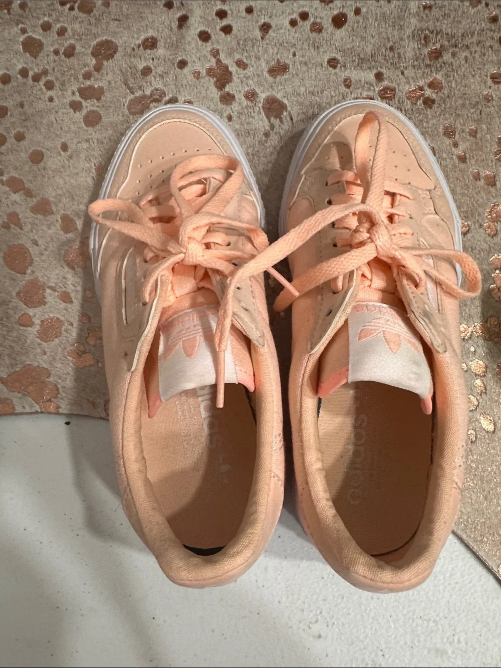 adidas Peach/White Kids Low-Top Sneakers